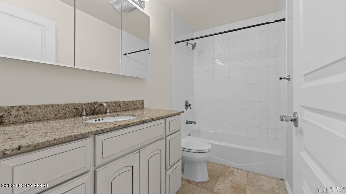 484 E Ravenswood Loop Property Photo 29