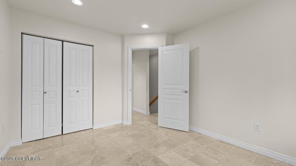 484 E Ravenswood Loop Property Photo 30