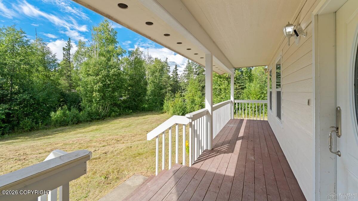 484 E Ravenswood Loop Property Photo 33