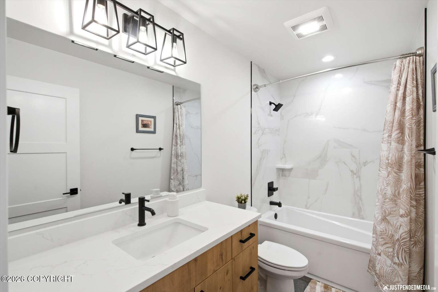 4827 E Alder Drive Property Photo 6