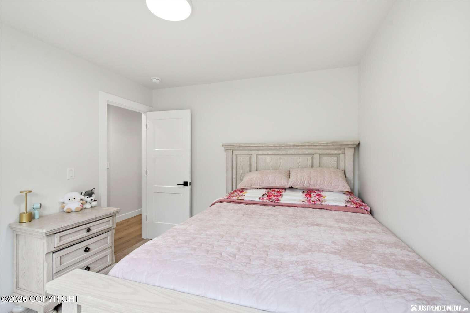 4827 E Alder Drive Property Photo 9