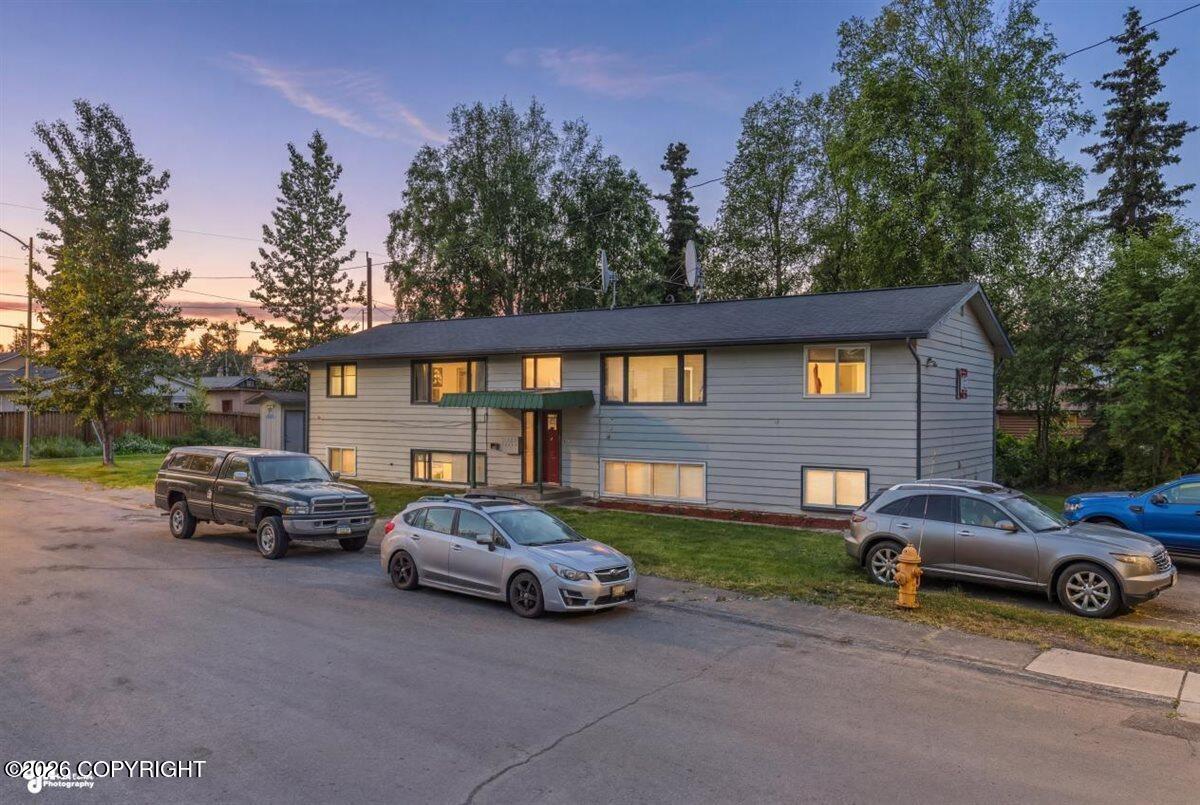 430 Schodde Street Property Photo 1