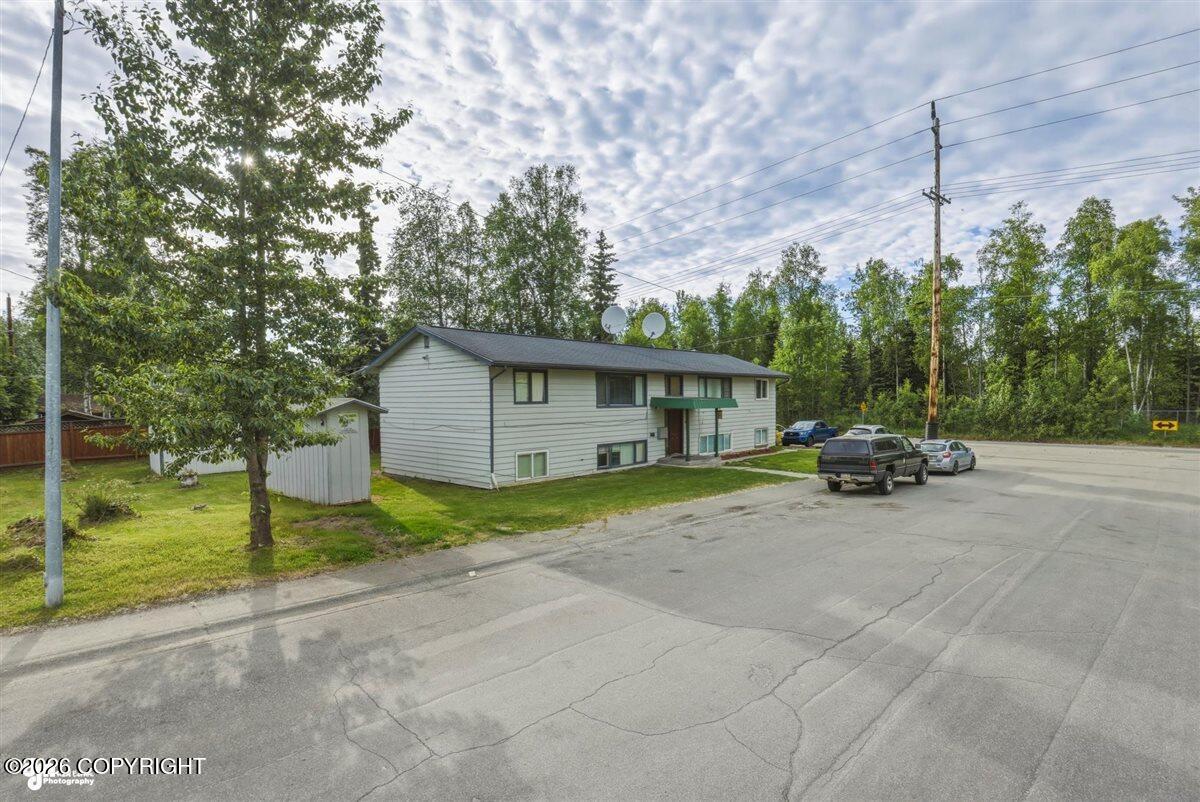 430 Schodde Street Property Photo 2