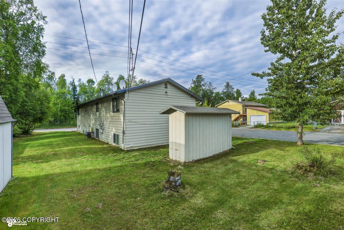 430 Schodde Street Property Photo 18