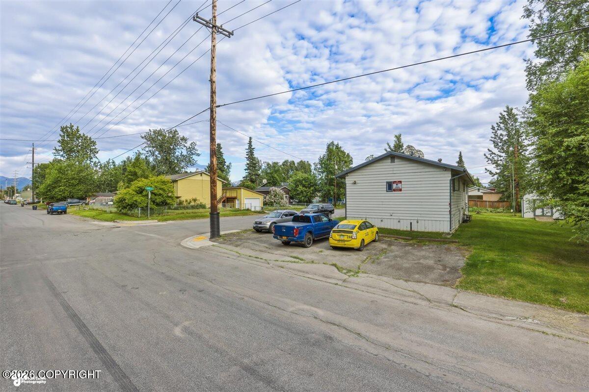 430 Schodde Street Property Photo 20