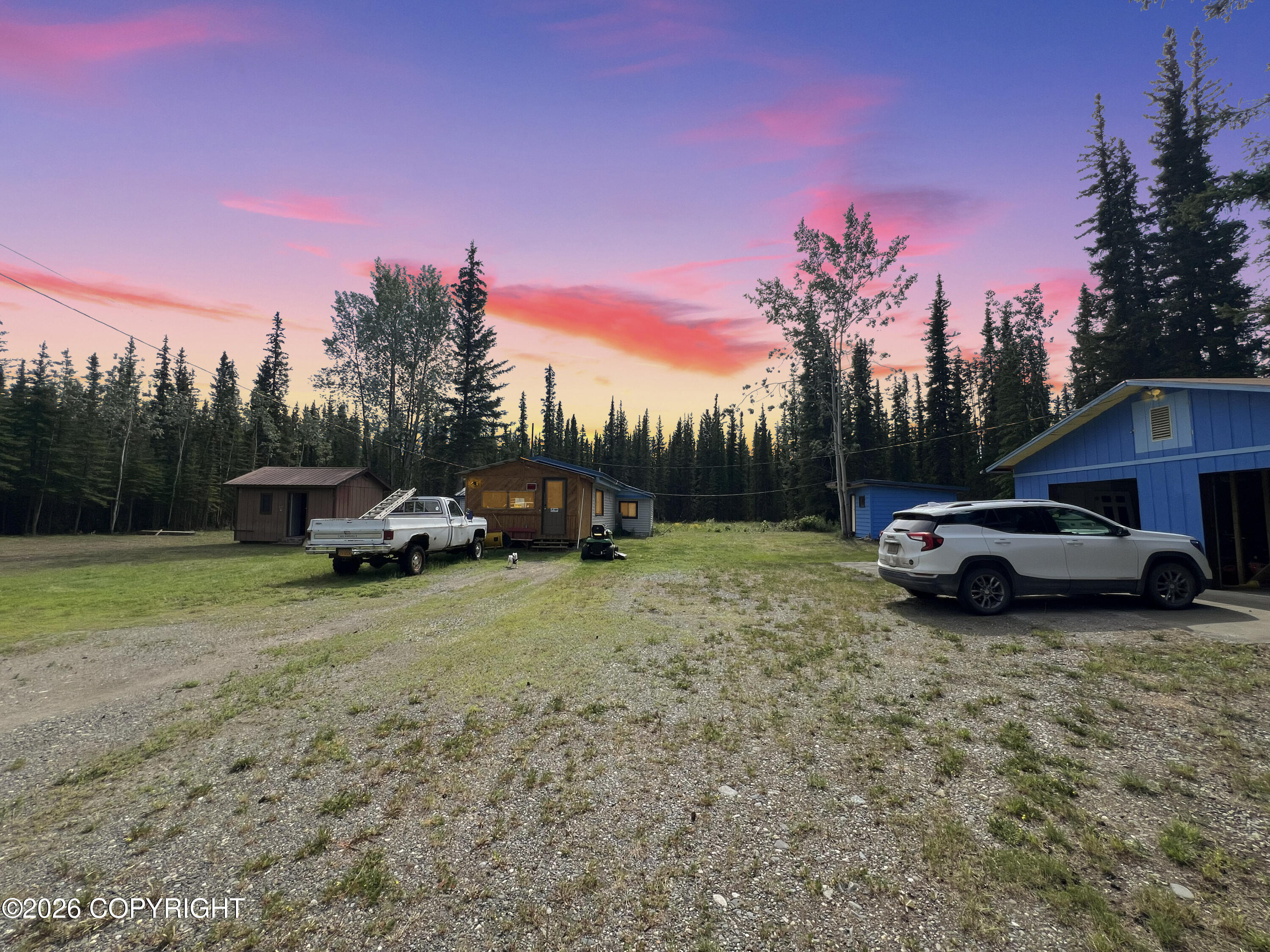 1315.5 Alaska Highway Property Photo 1