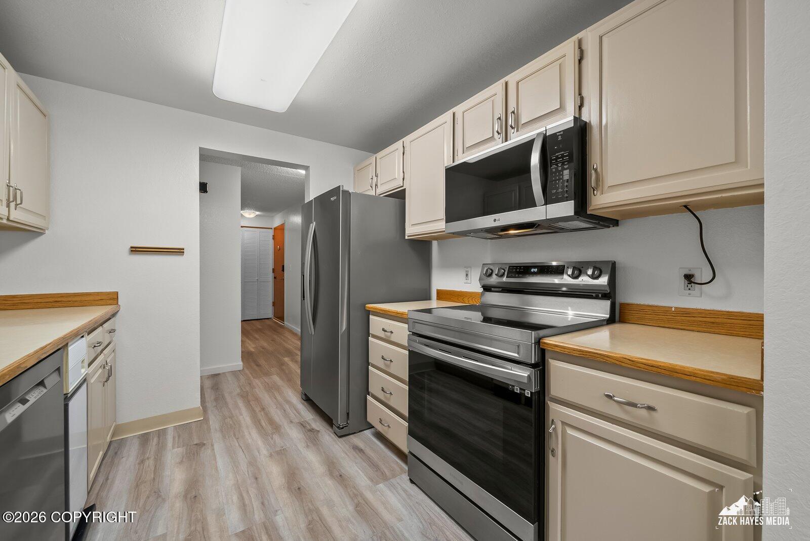 201 Barrow Street 209 Property Photo 11