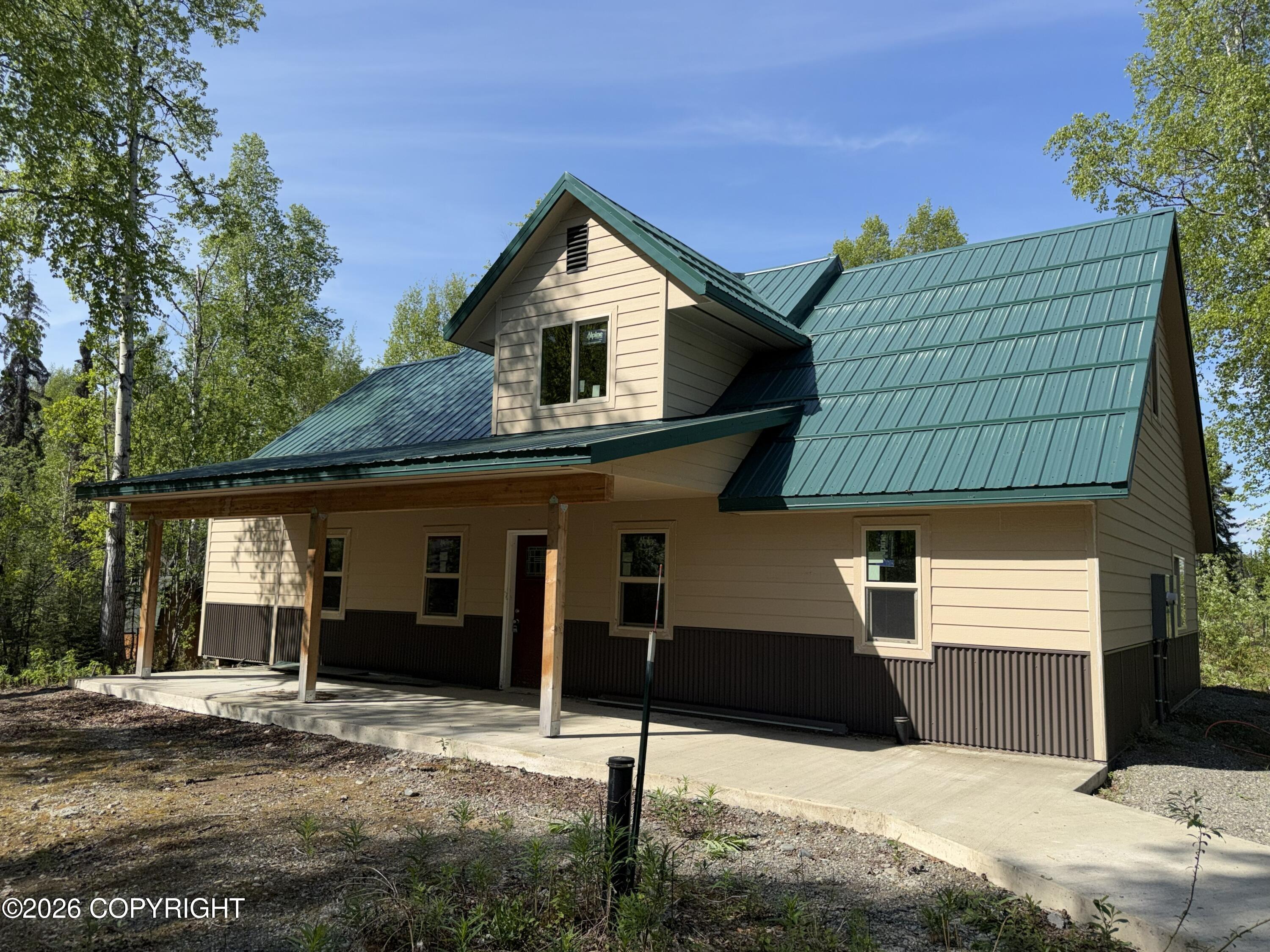 48950 S Silver Salmon Circle Property Photo 1