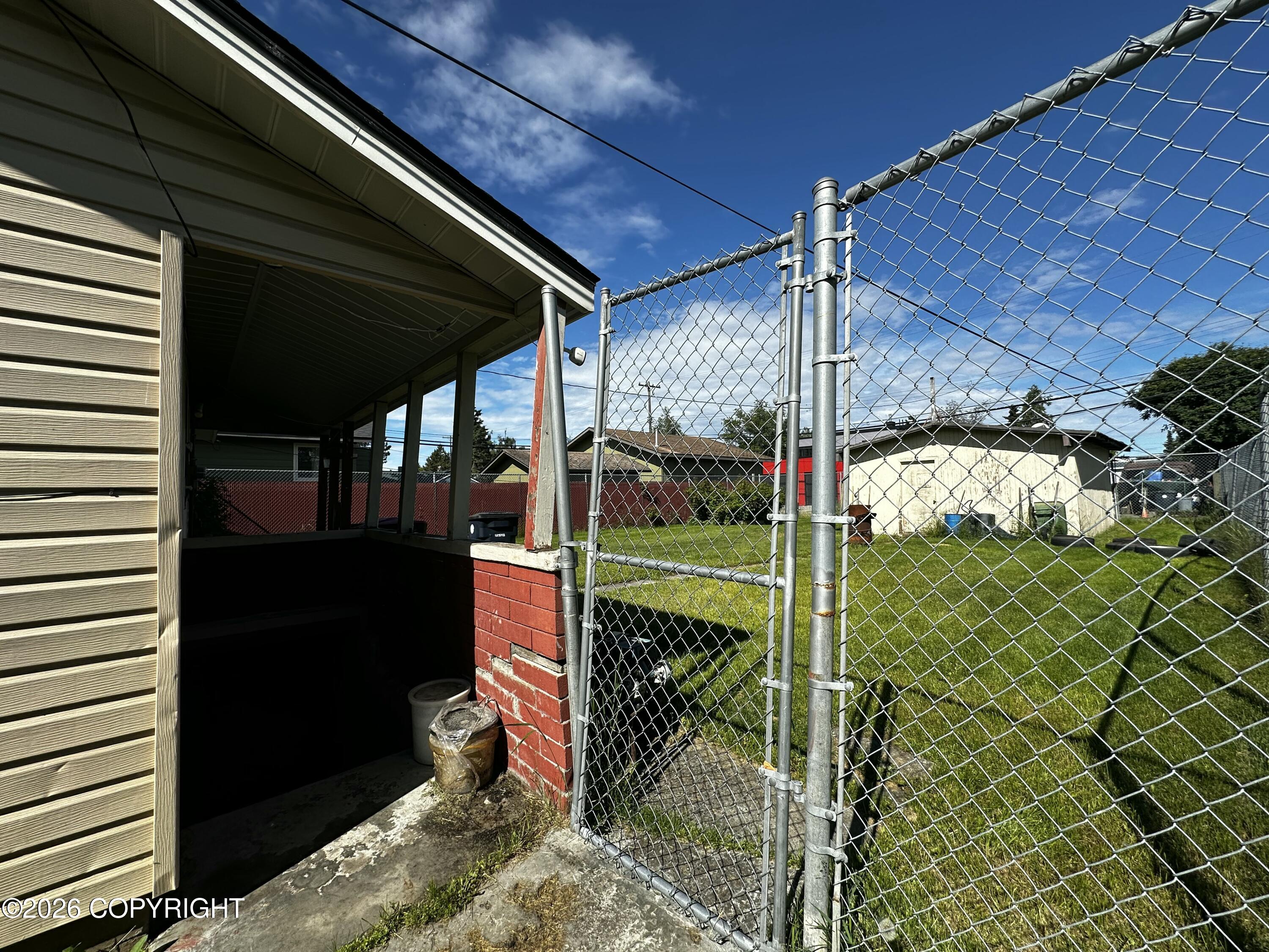 109 E Harvard Avenue Property Photo 4