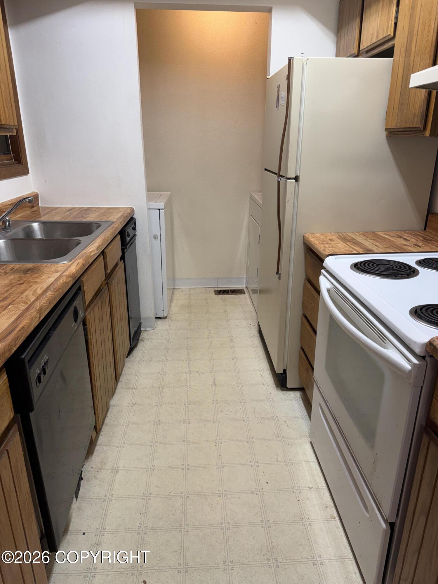 7230 Huntsmen Circle #5g Property Photo 7