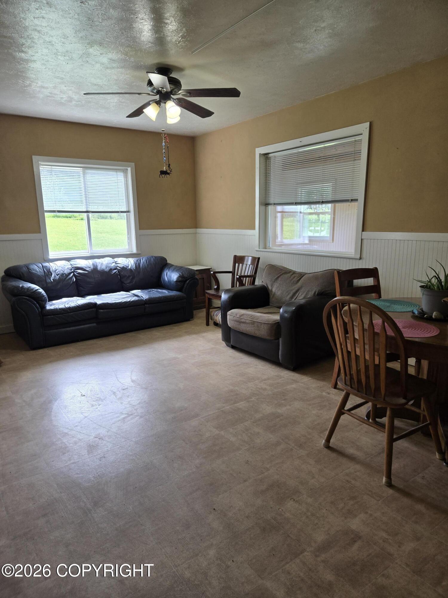36686 Sondra Avenue Property Photo 5