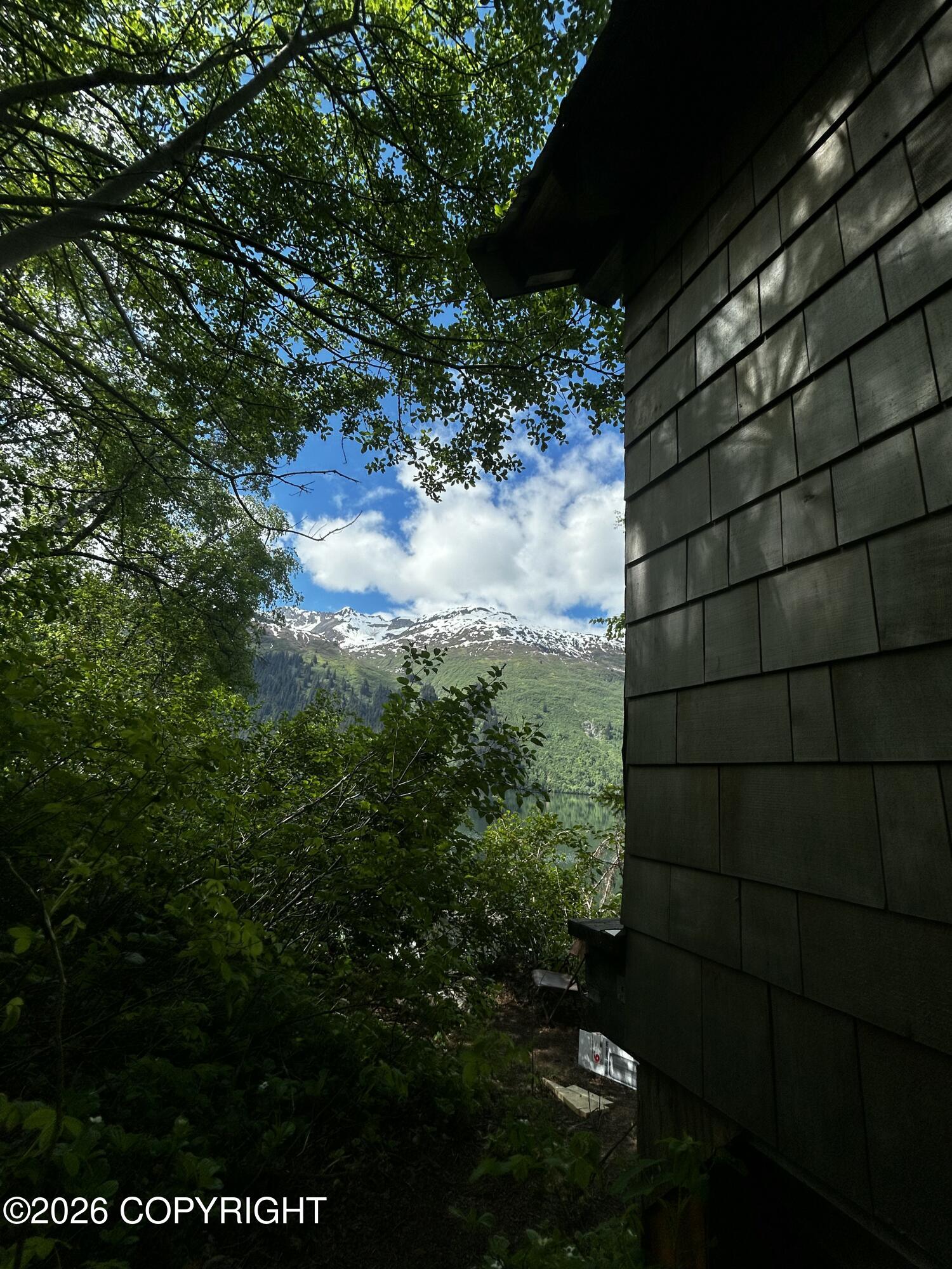 L5 B2 Chilkat Lake Property Photo 15