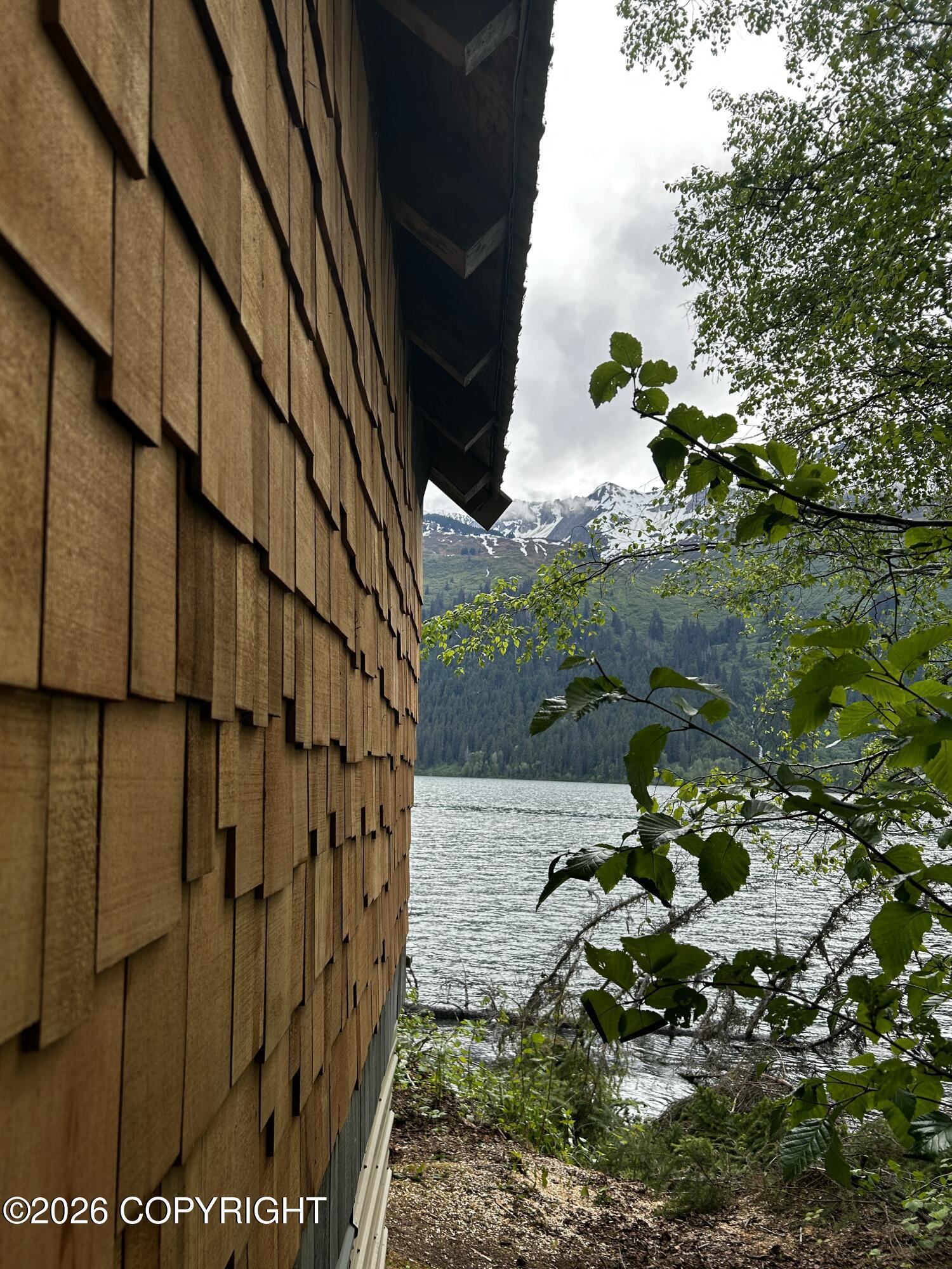 L5 B2 Chilkat Lake Property Photo 43