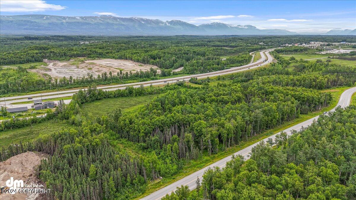 5200 W Parks Highway Property Photo 16