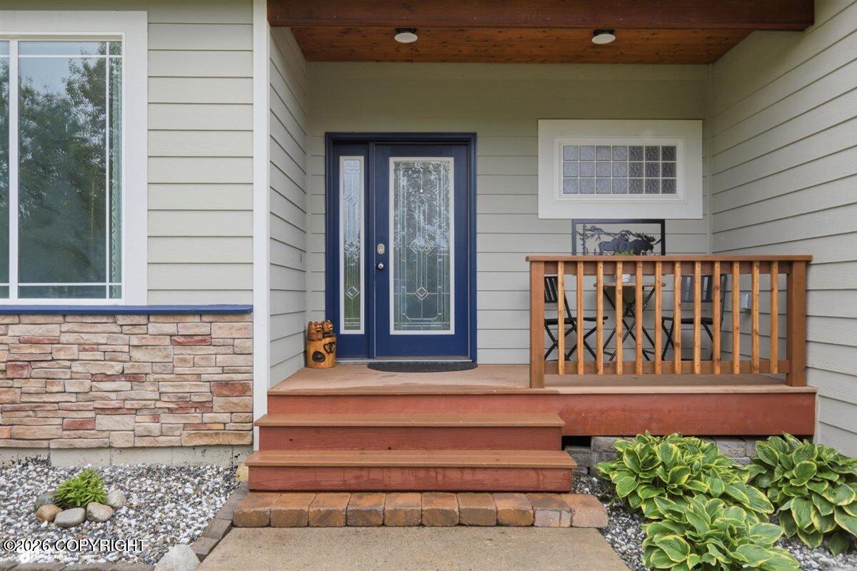 125 S Vix Way Property Photo 6