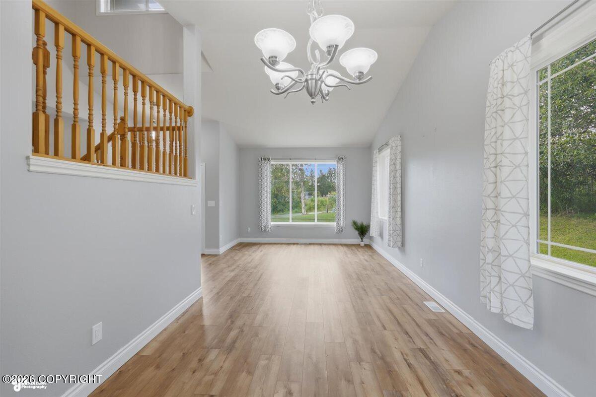 125 S Vix Way Property Photo 10