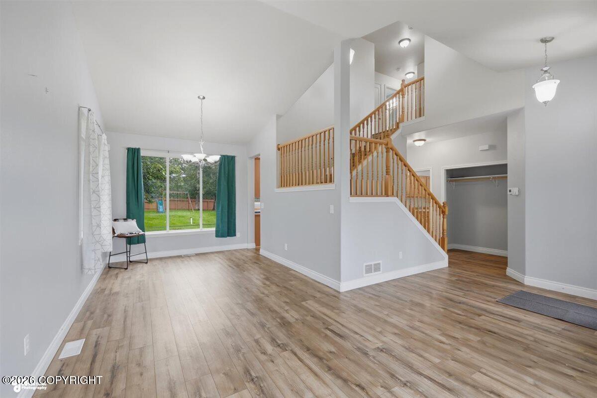 125 S Vix Way Property Photo 12