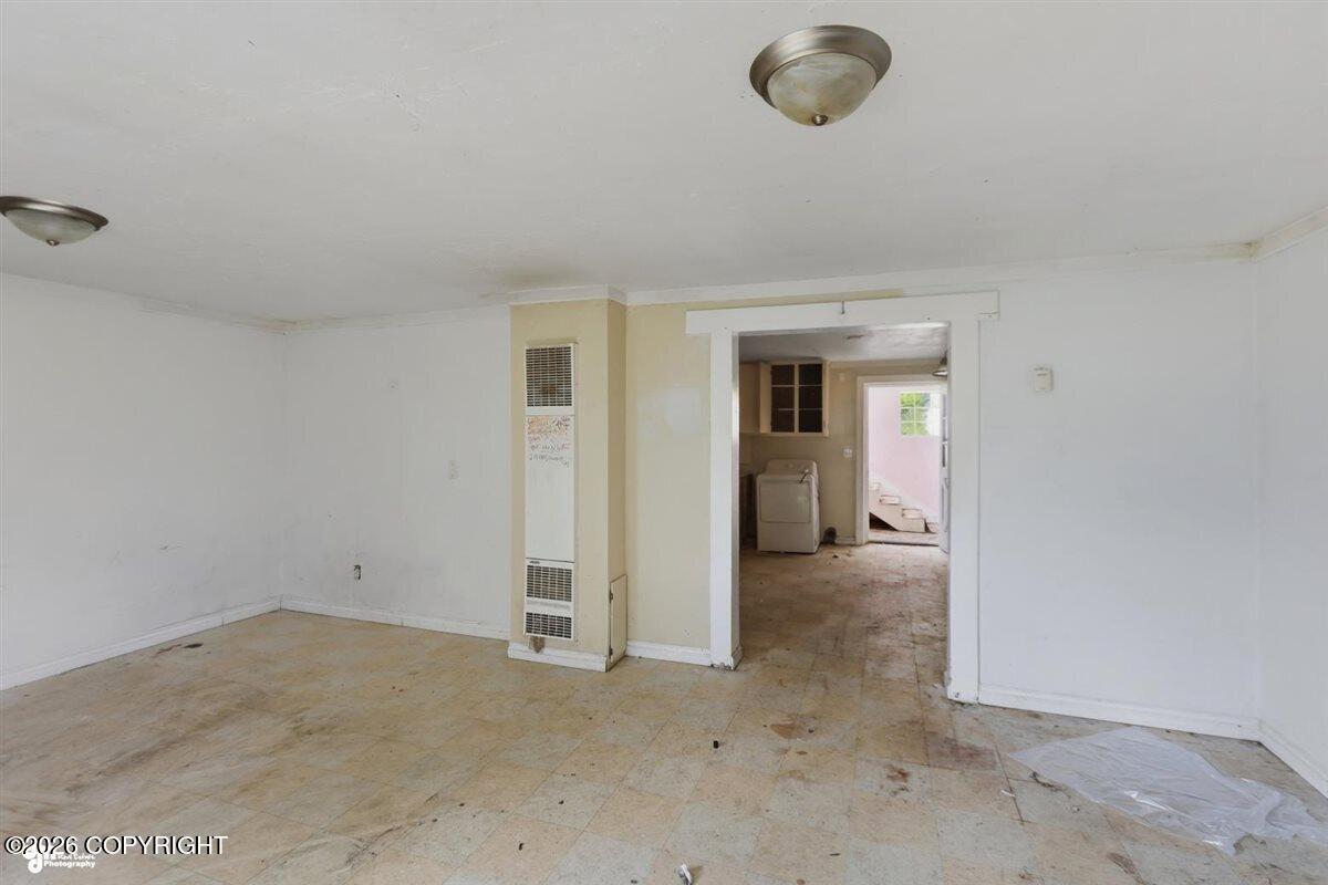 6741 E 12th Avenue Property Photo 6