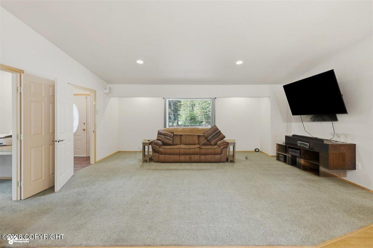 50870 Griffing Way Property Photo 6