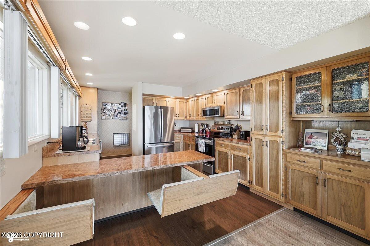 1517 Toyon Way Property Photo 12