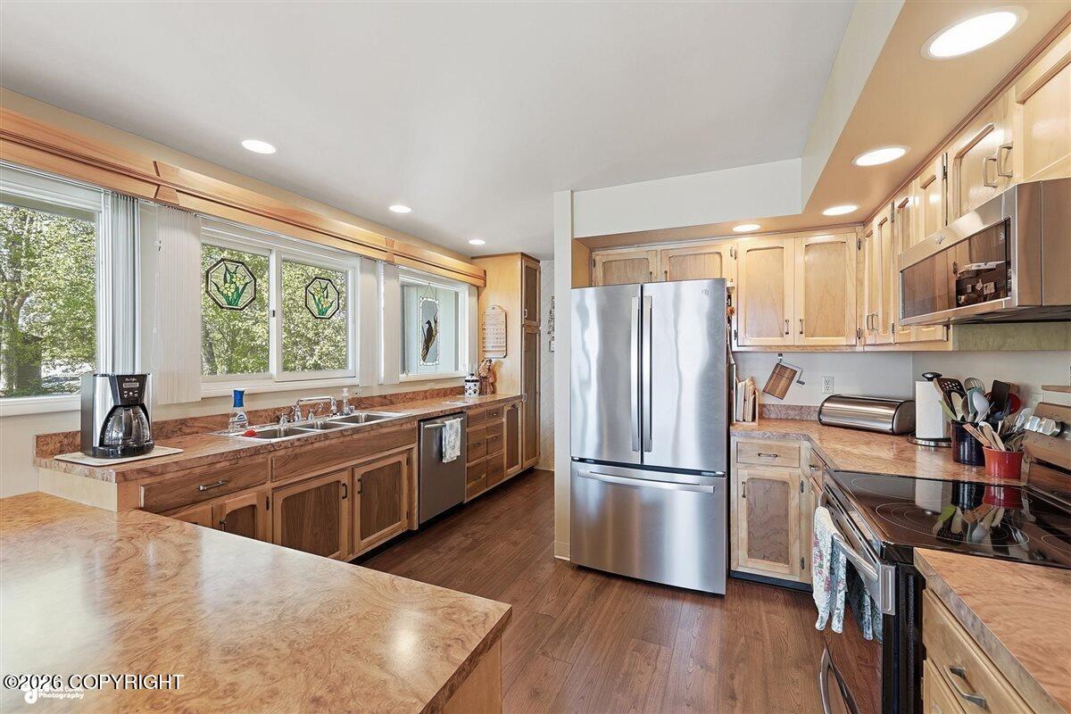 1517 Toyon Way Property Photo 14