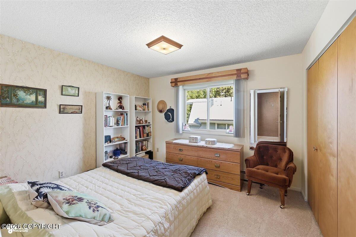 1517 Toyon Way Property Photo 33