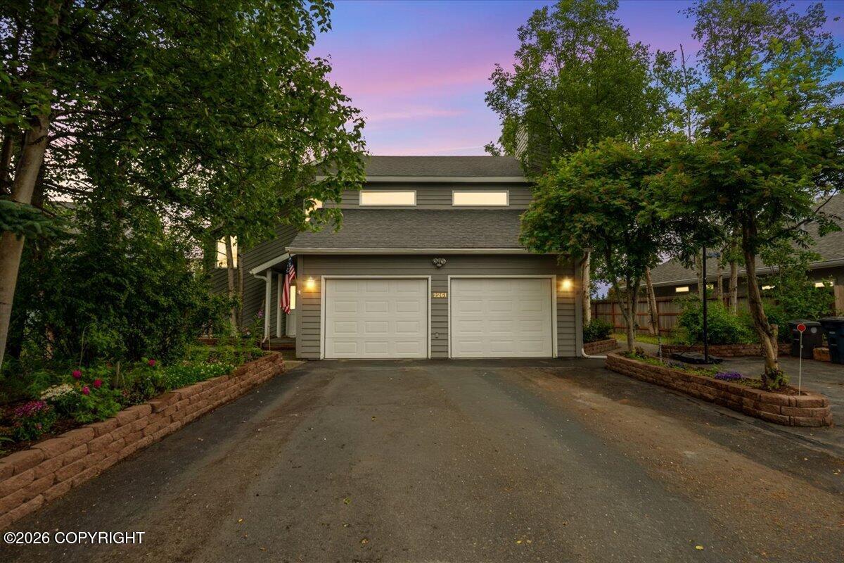 2261 Belmont Drive Property Photo 1