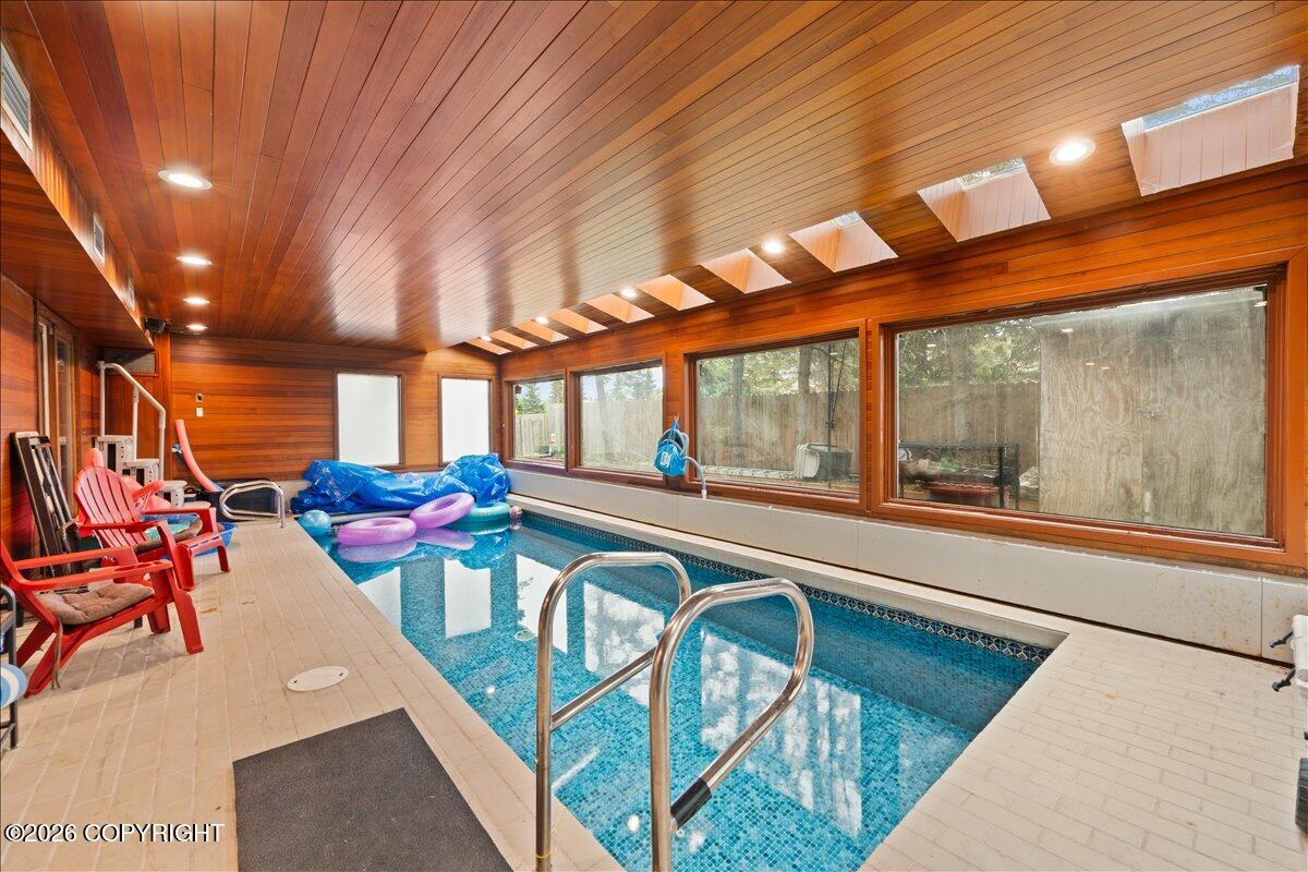 2261 Belmont Drive Property Photo 11