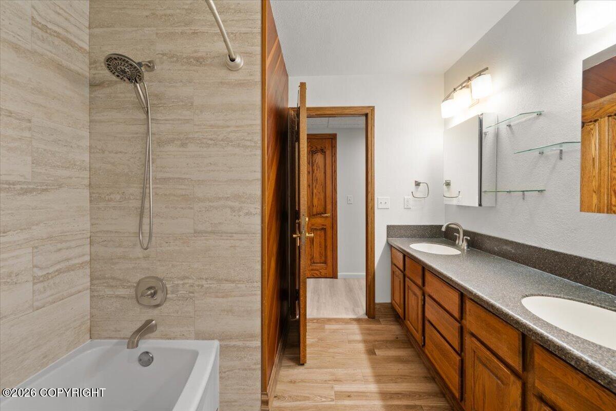 2261 Belmont Drive Property Photo 23