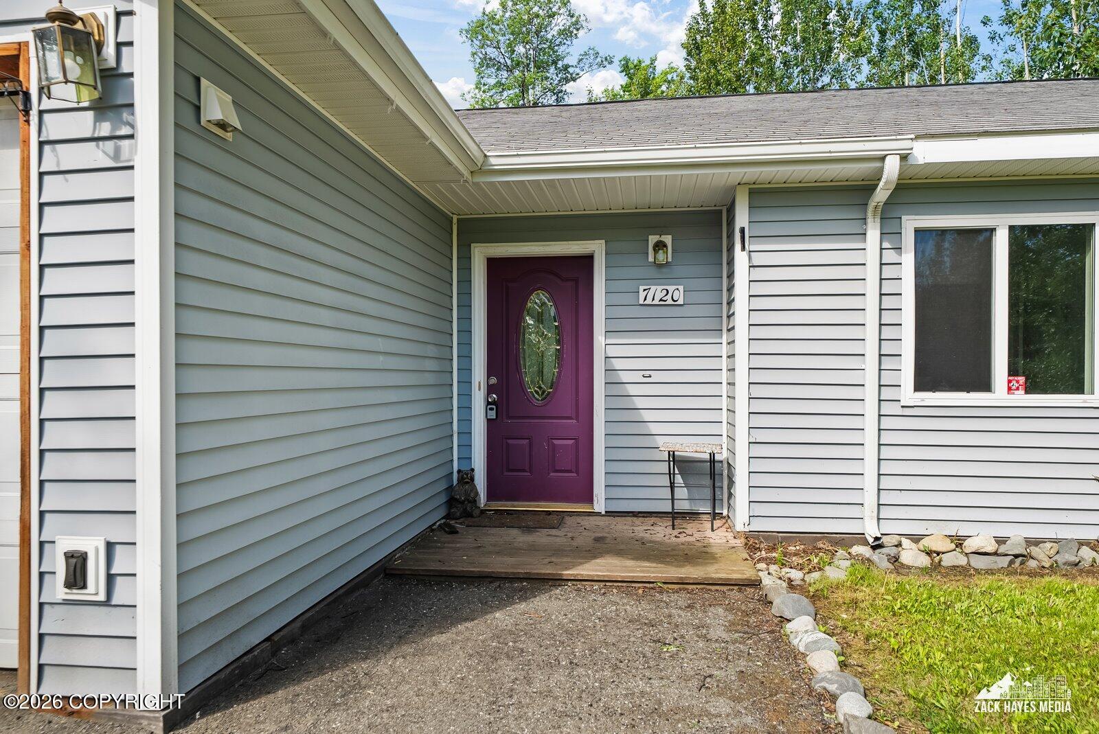 7120 S Brimstone Drive Property Photo 3