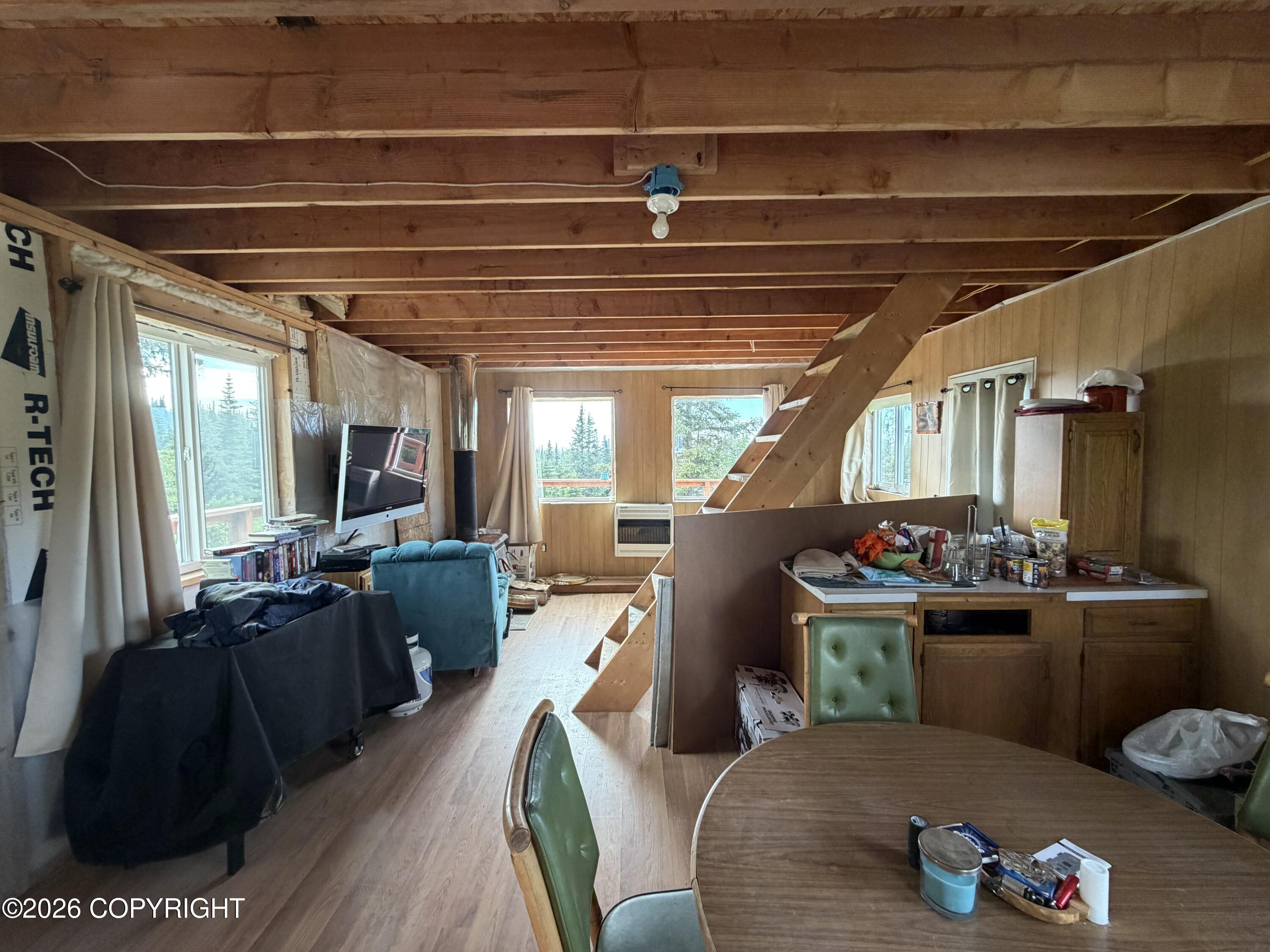 15718 Lobo Lane Property Photo 6