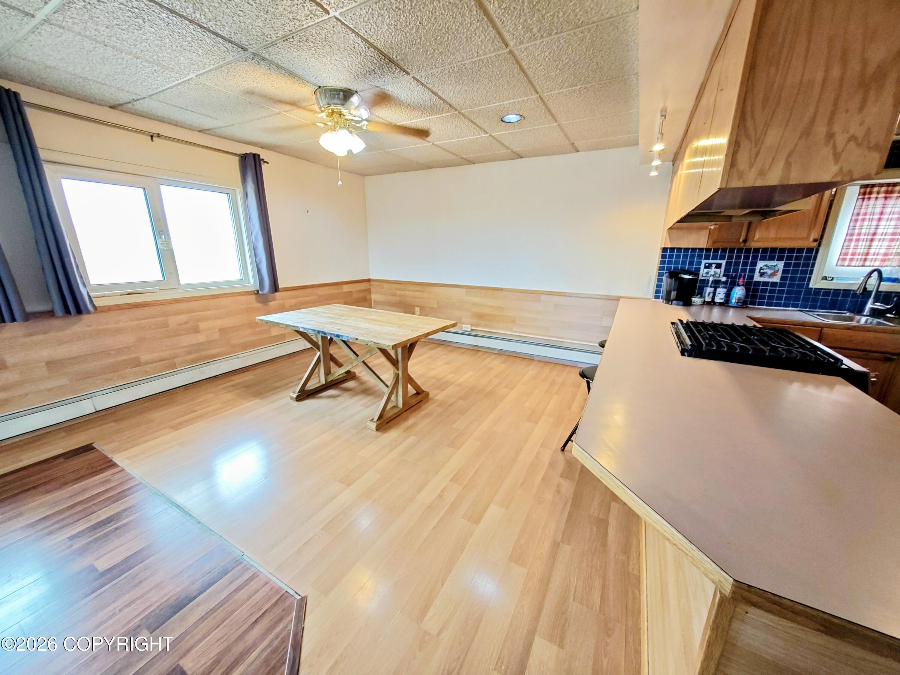 425 6th Avenue Property Photo 19
