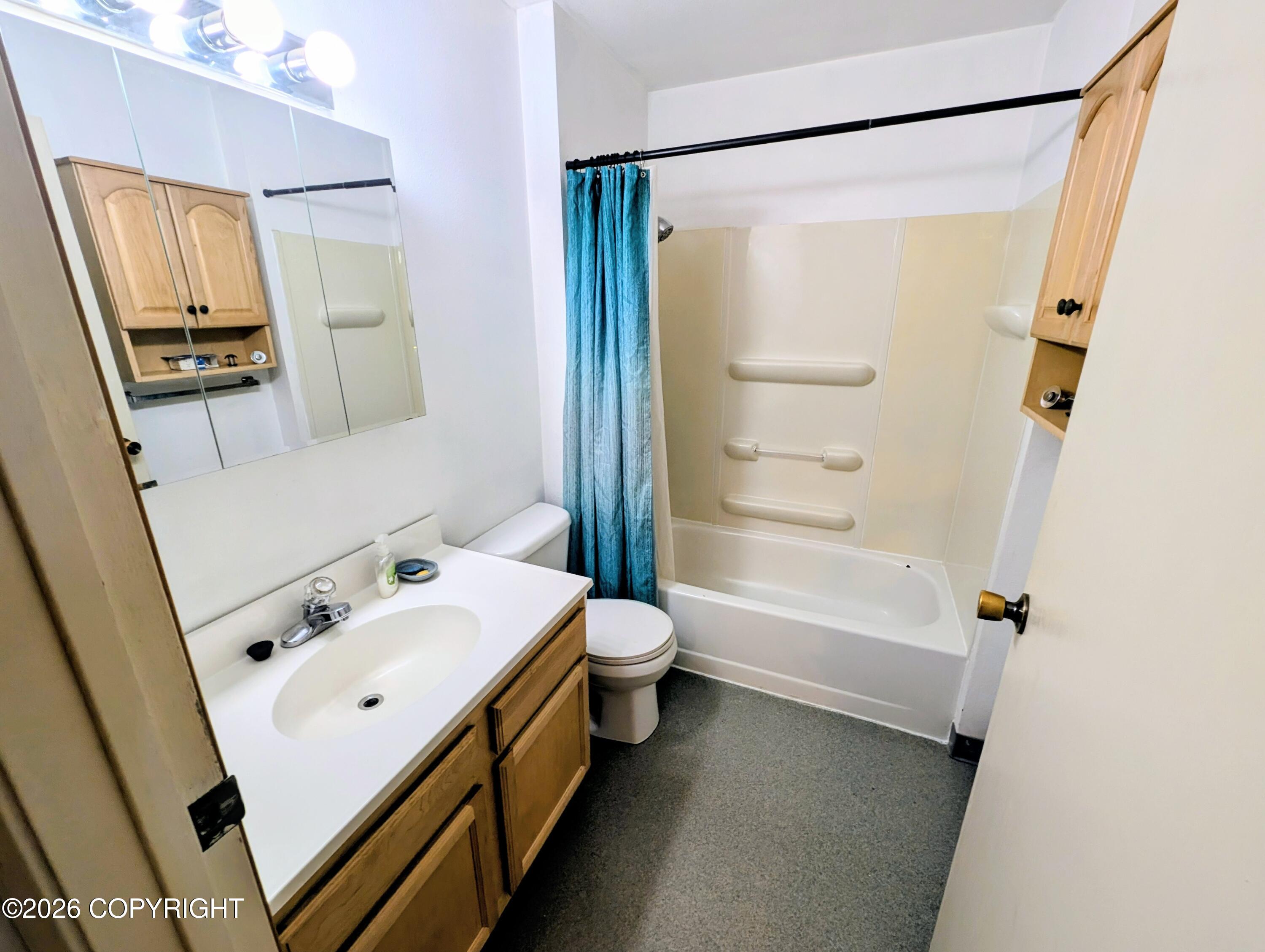 425 6th Avenue Property Photo 32