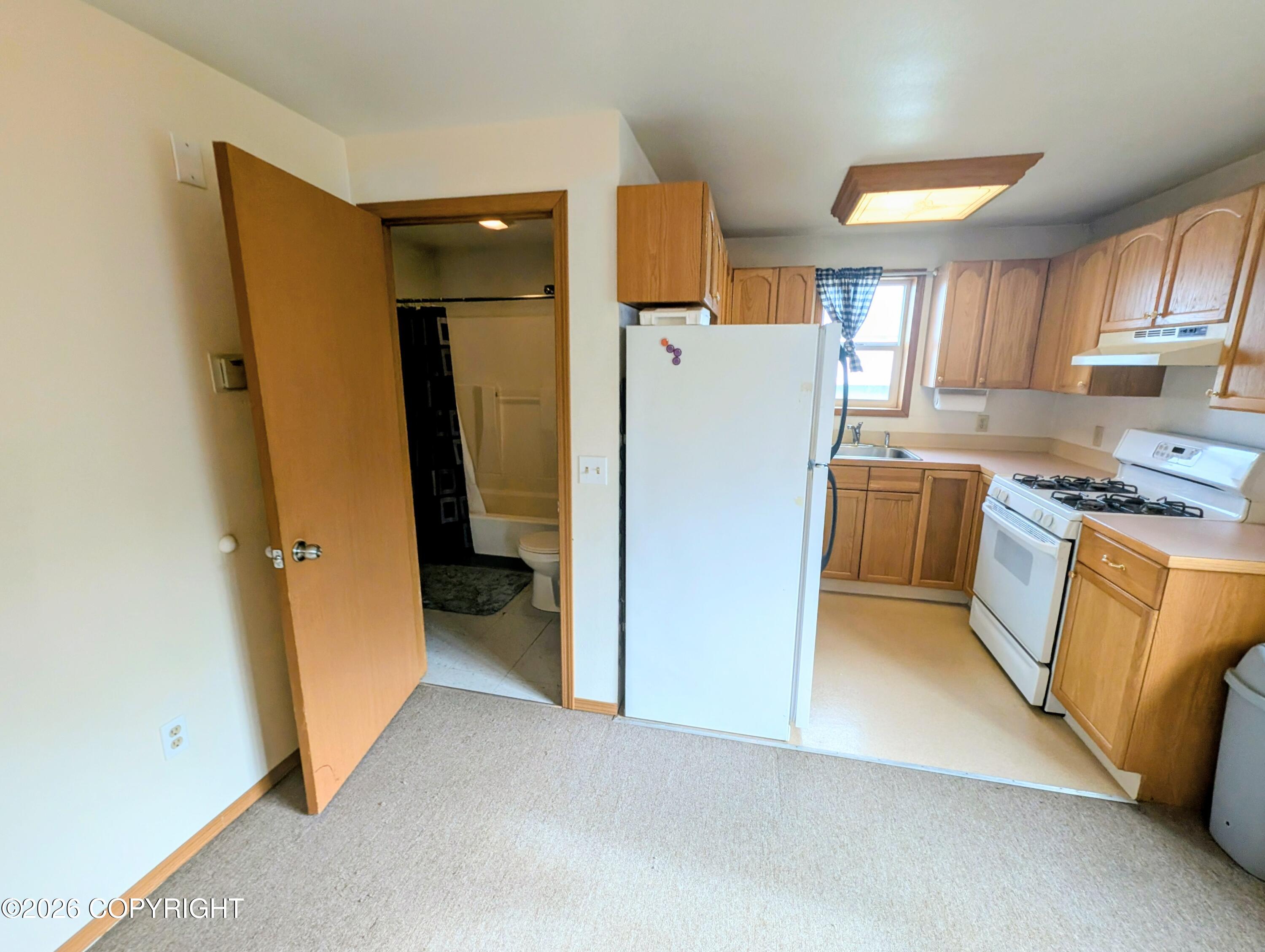 425 6th Avenue Property Photo 49