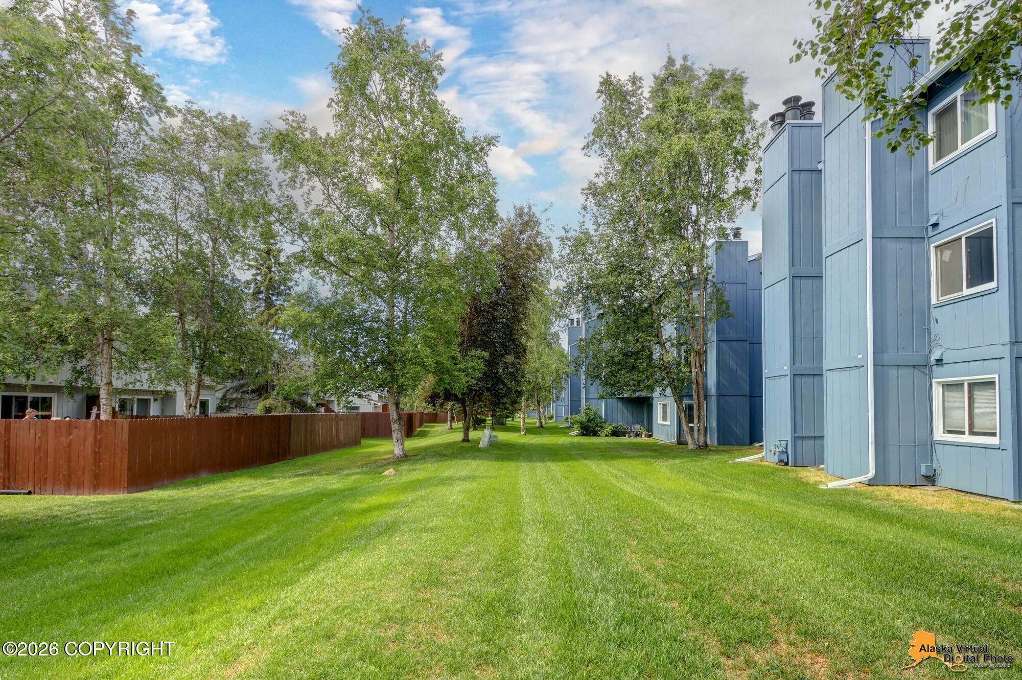 1670 Eastridge Drive #302 Property Photo 3