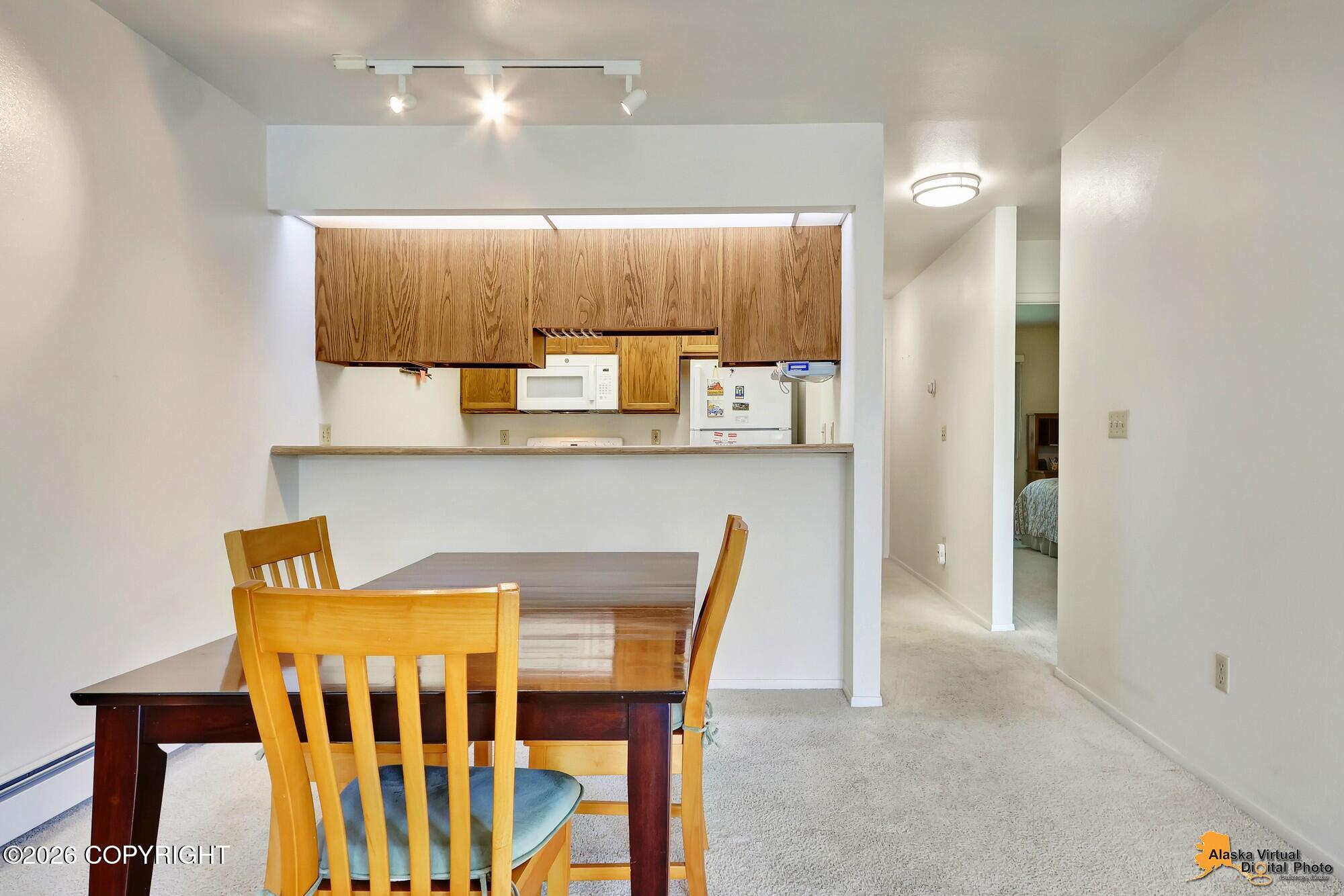 1670 Eastridge Drive #302 Property Photo 9