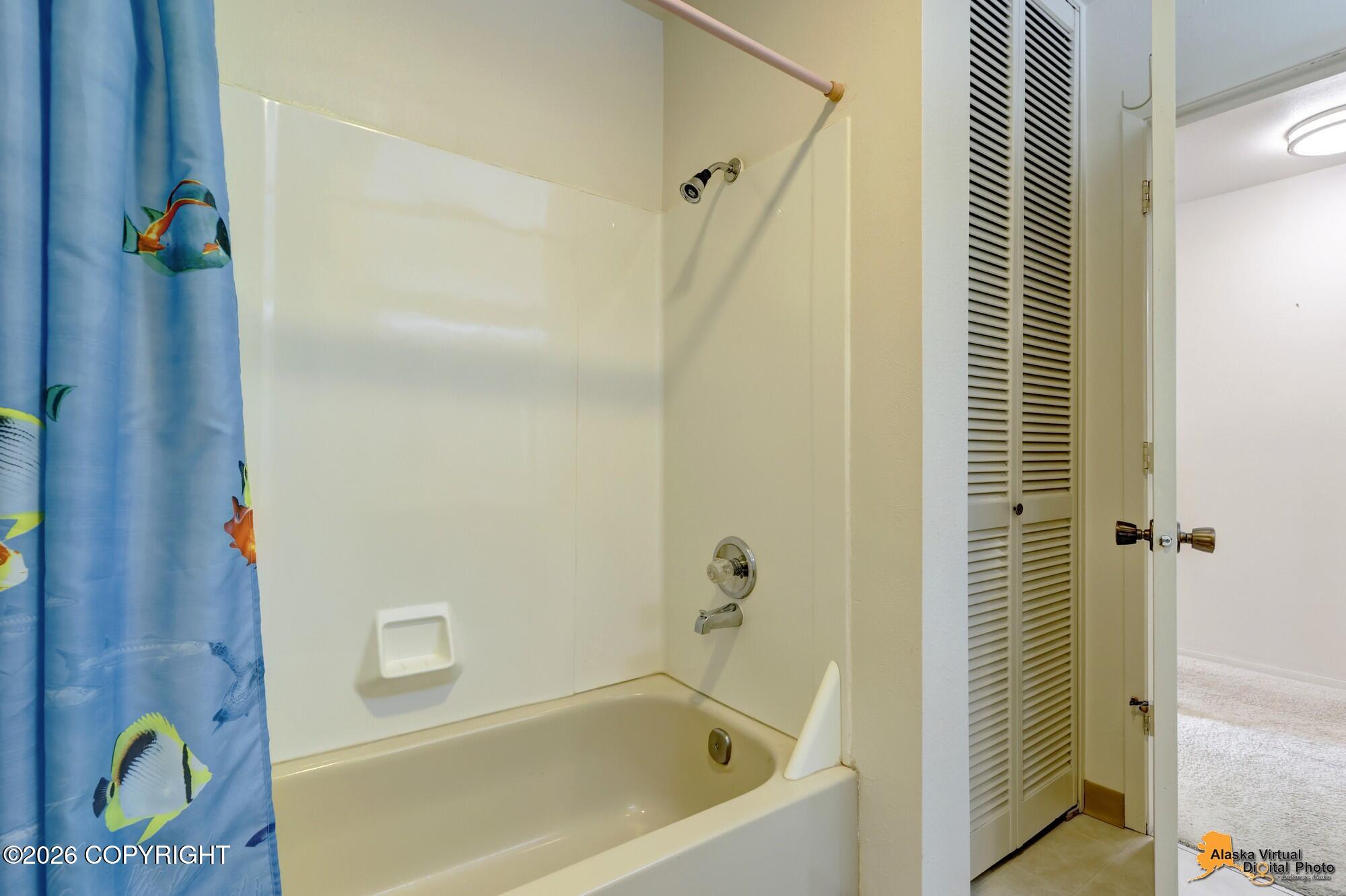 1670 Eastridge Drive #302 Property Photo 22