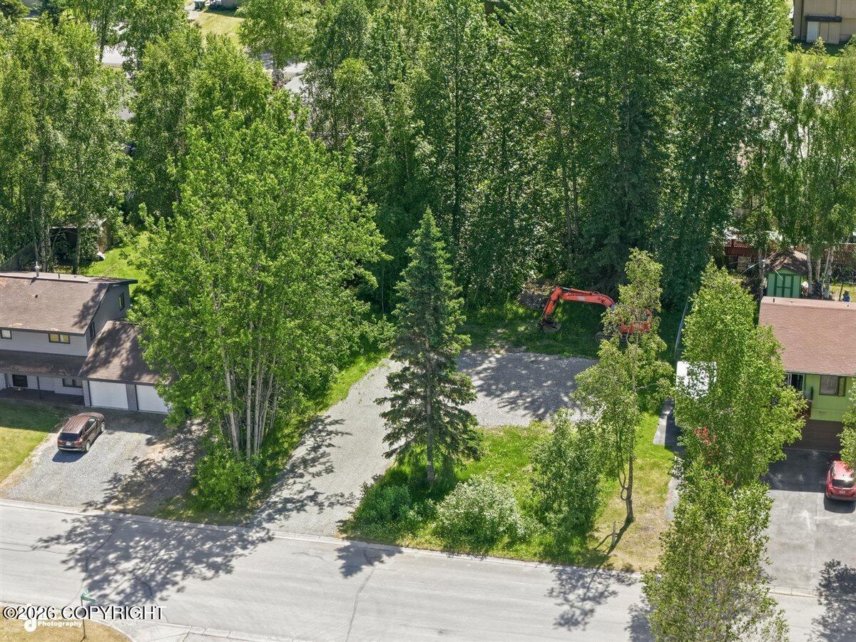 16826 Riddell Street Property Photo 14