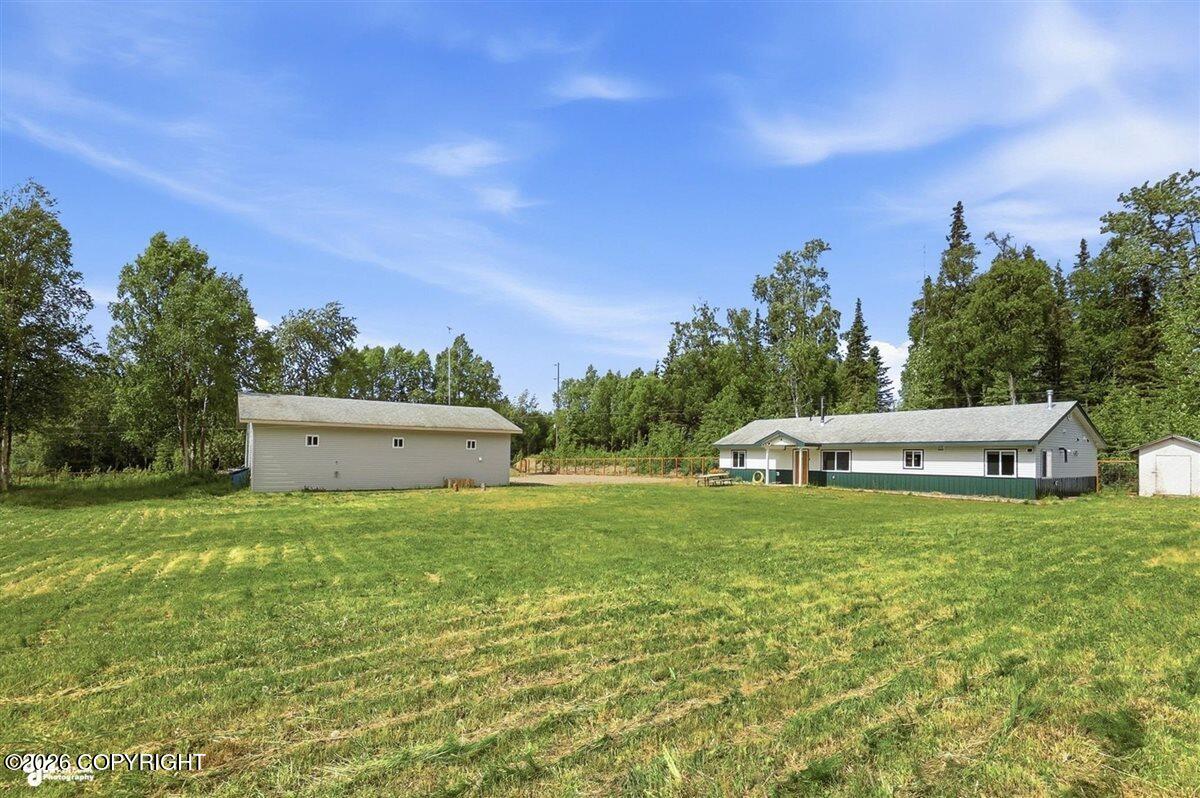 49032 Windy Road Property Photo 6