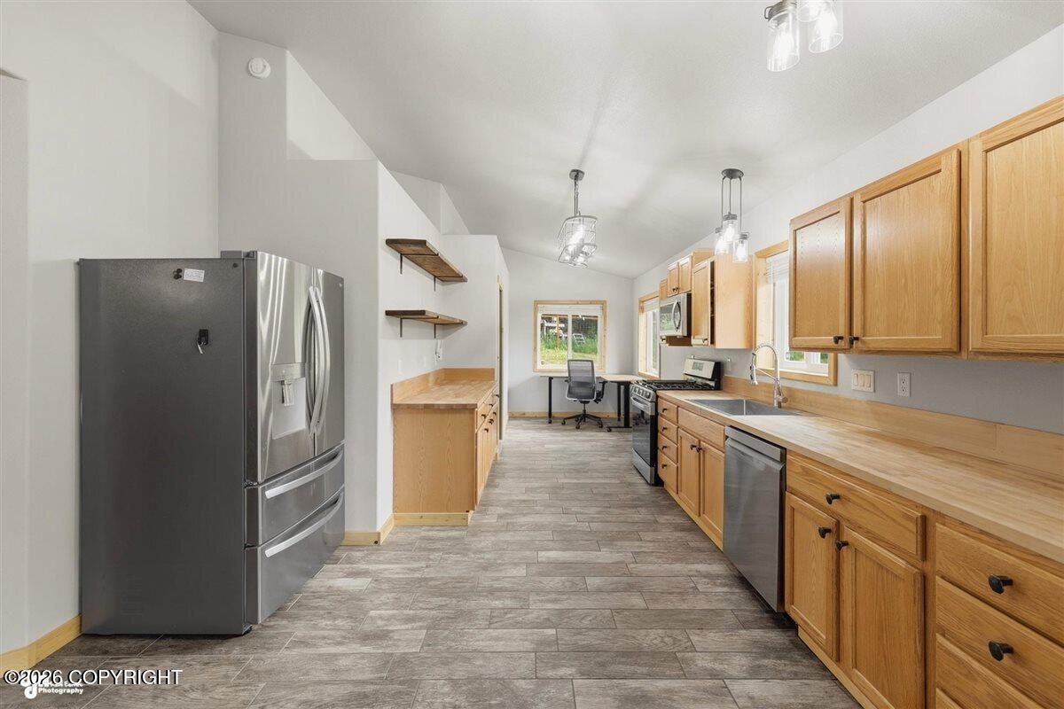 49032 Windy Road Property Photo 18