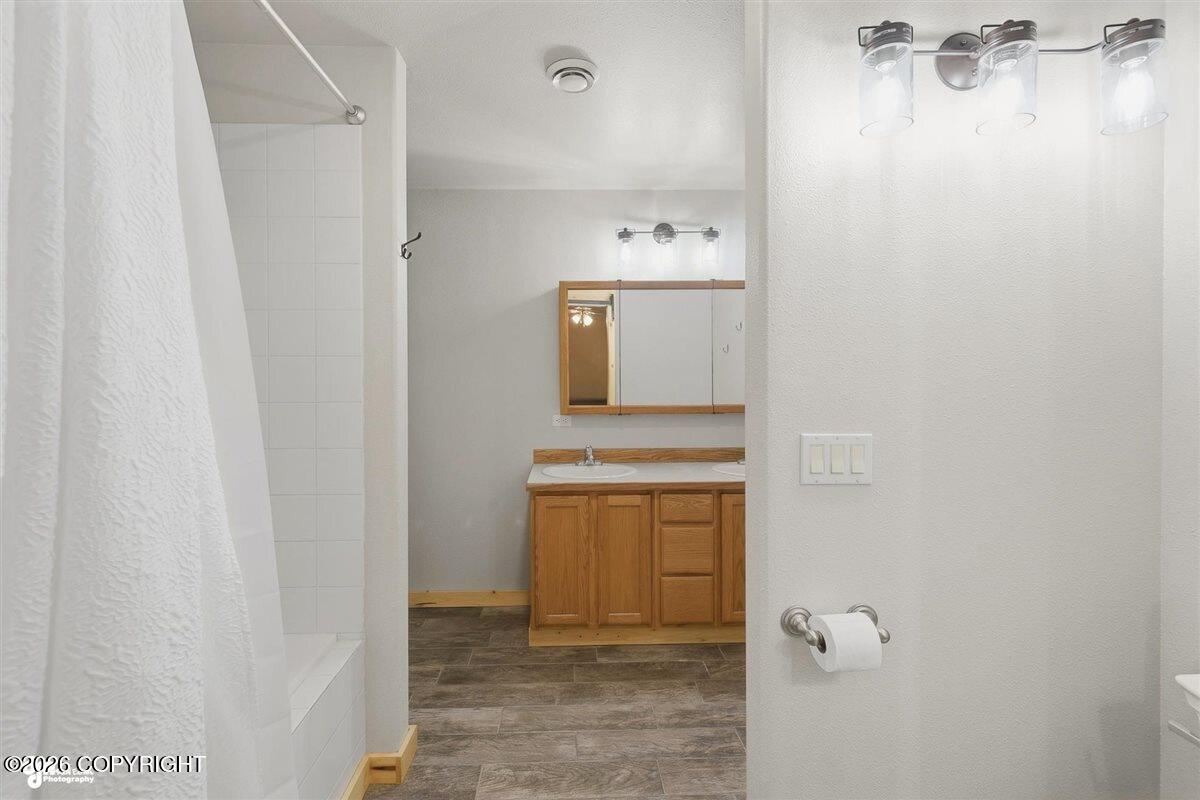 49032 Windy Road Property Photo 25