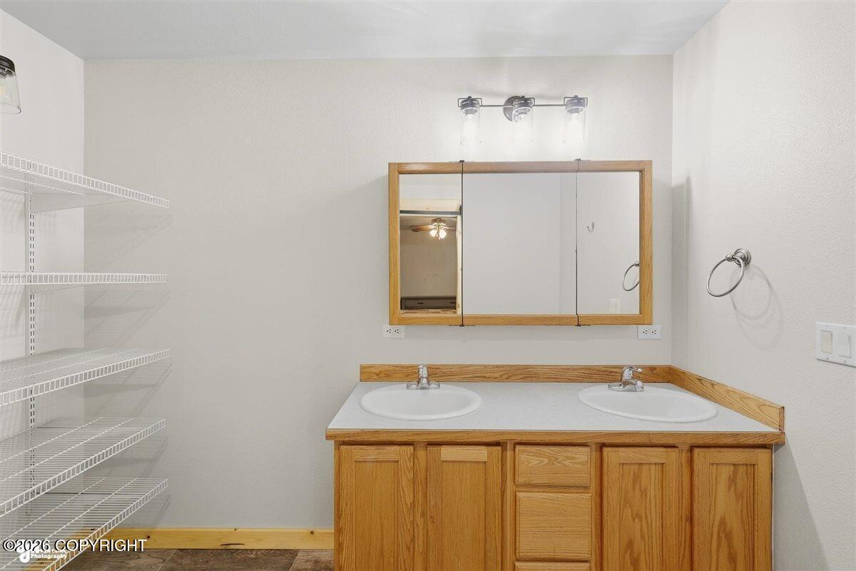 49032 Windy Road Property Photo 26