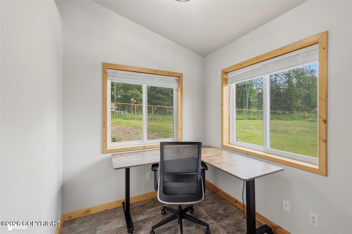 49032 Windy Road Property Photo 32