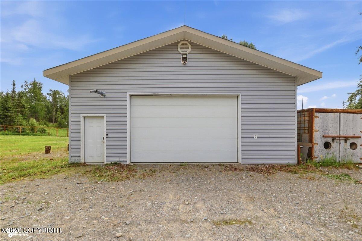 49032 Windy Road Property Photo 34