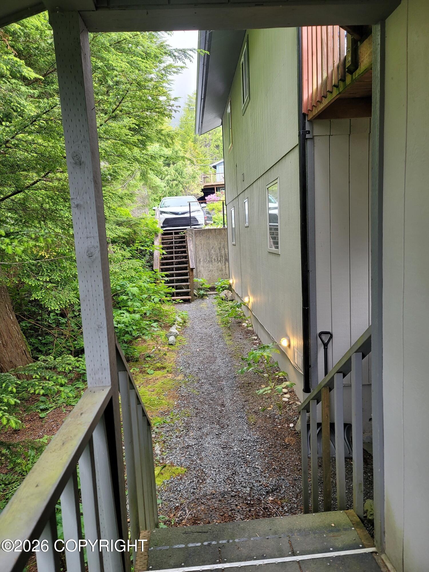 1729 Edgecumbe Drive Property Photo 37
