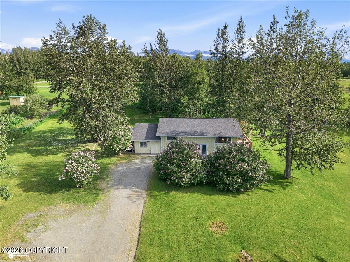 12075 E Chalet Drive Property Photo 4