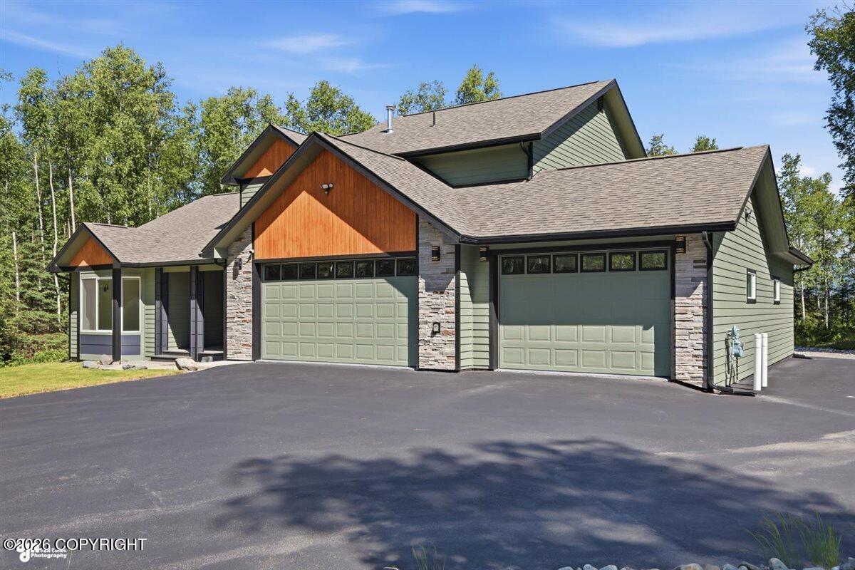 7769 W Sun Ridge Circle Property Photo 3