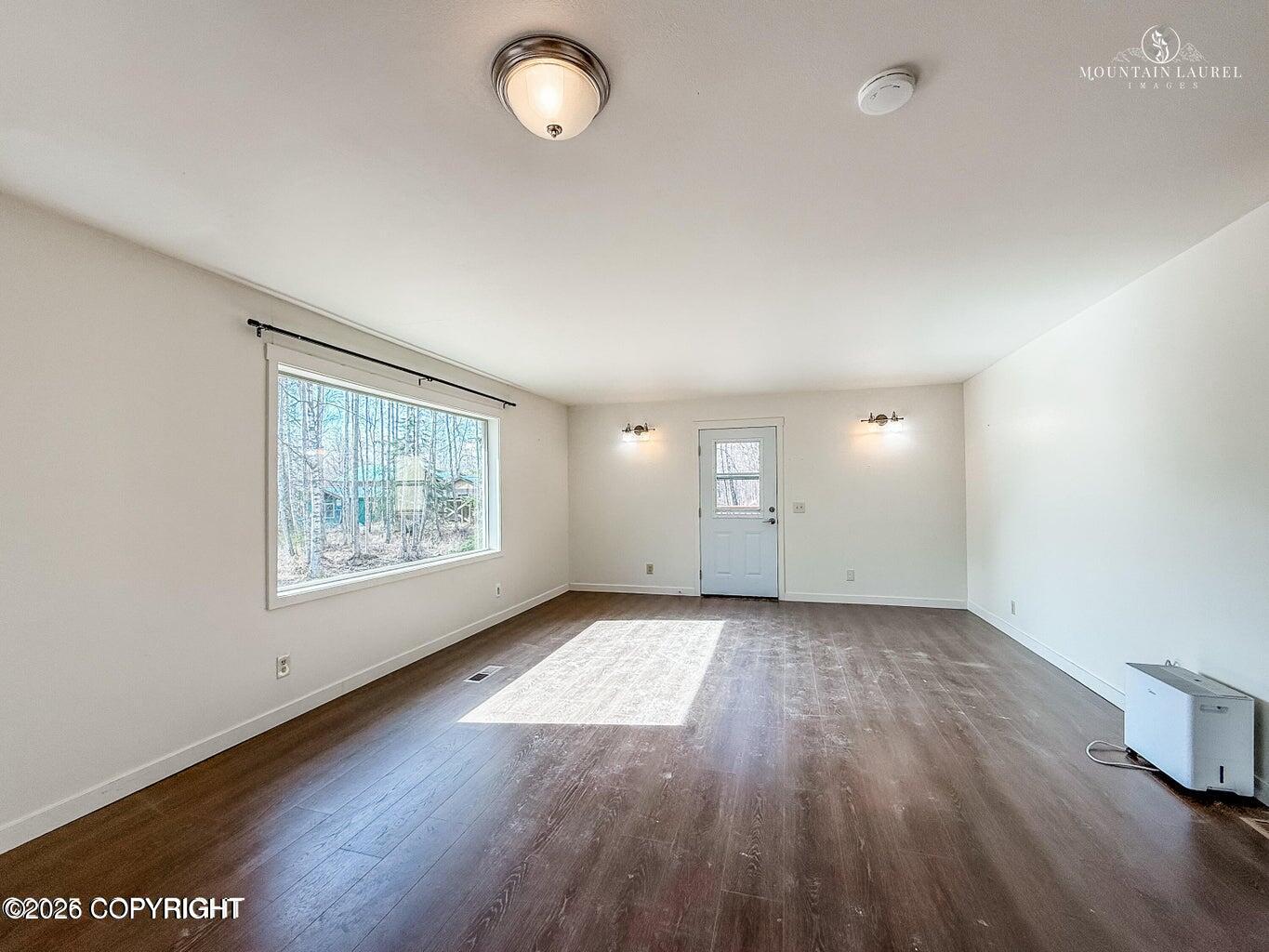 8747 S Twilight Drive Property Photo 11