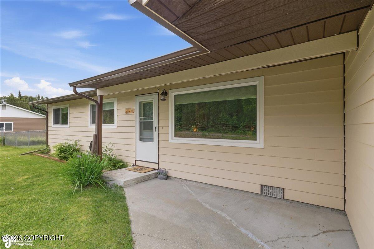 1111 Redoubt Avenue Property Photo 9
