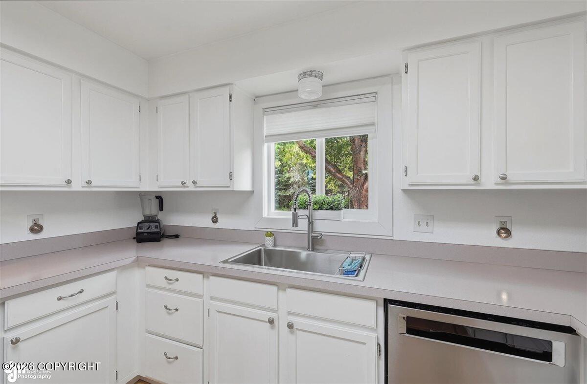 1111 Redoubt Avenue Property Photo 18